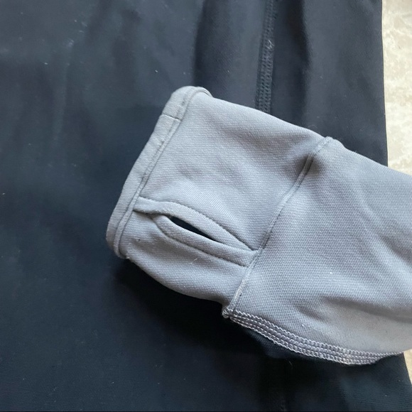 Patagonia AND Under Armour Bundle - Picture 8 of 10